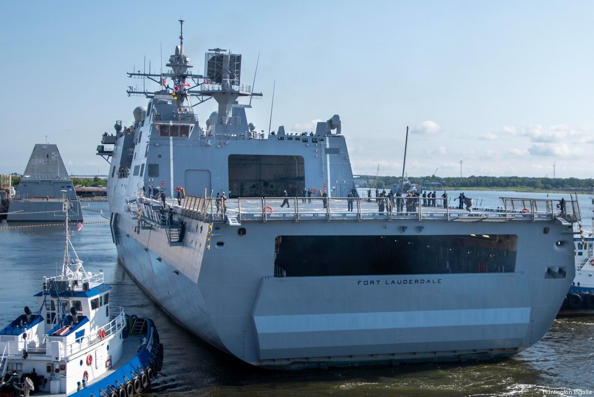 lpd-28 uss fort lauderdale san antonio class amphibious transport dock landing ship platform us navy 12