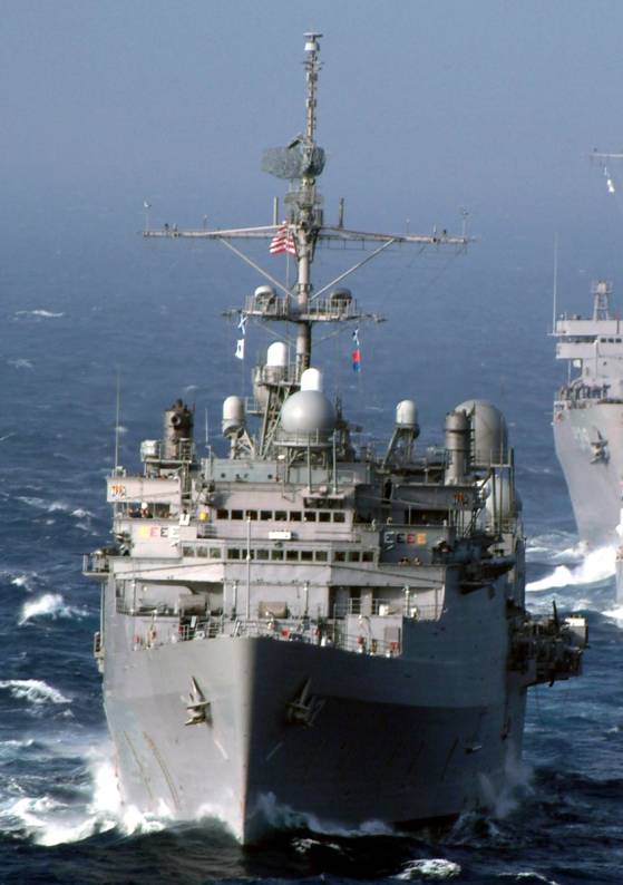 LPD AGF 3 USS La Salle Raleigh class amphibious transport dock command ship US Navy