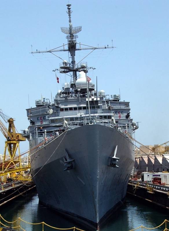 LPD AGF 3 USS La Salle Malta 2003