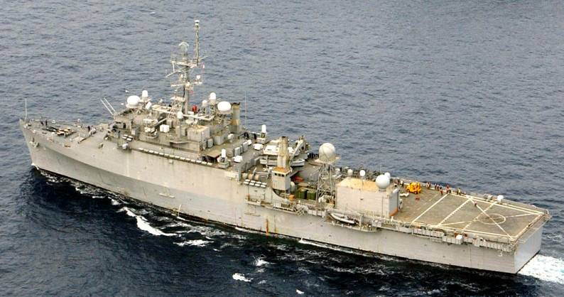 LPD AGF 3 USS La Salle Raleigh class amphibious transport dock command ship