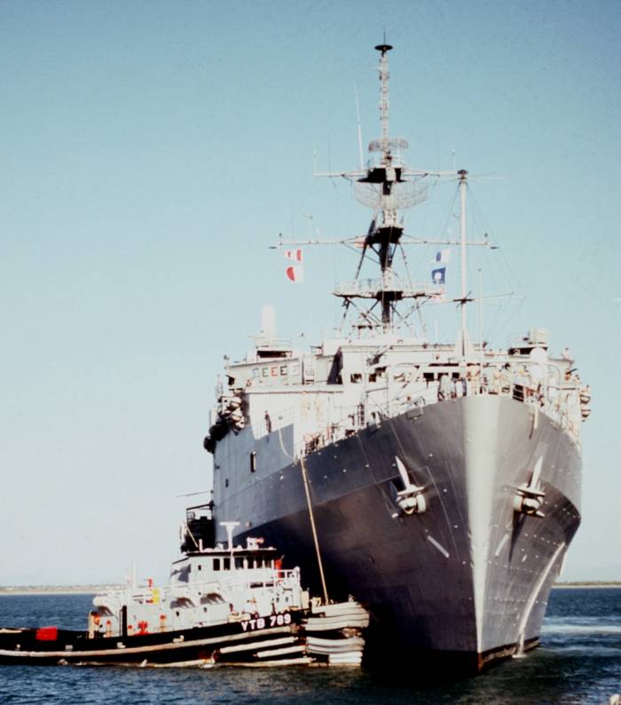 LPD/4 USS Austin Guantanamo Baz Cuba 1995
