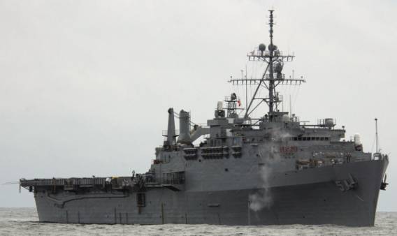LPD-5 USS Ogden Austin class amphibious transport dock US Navy
