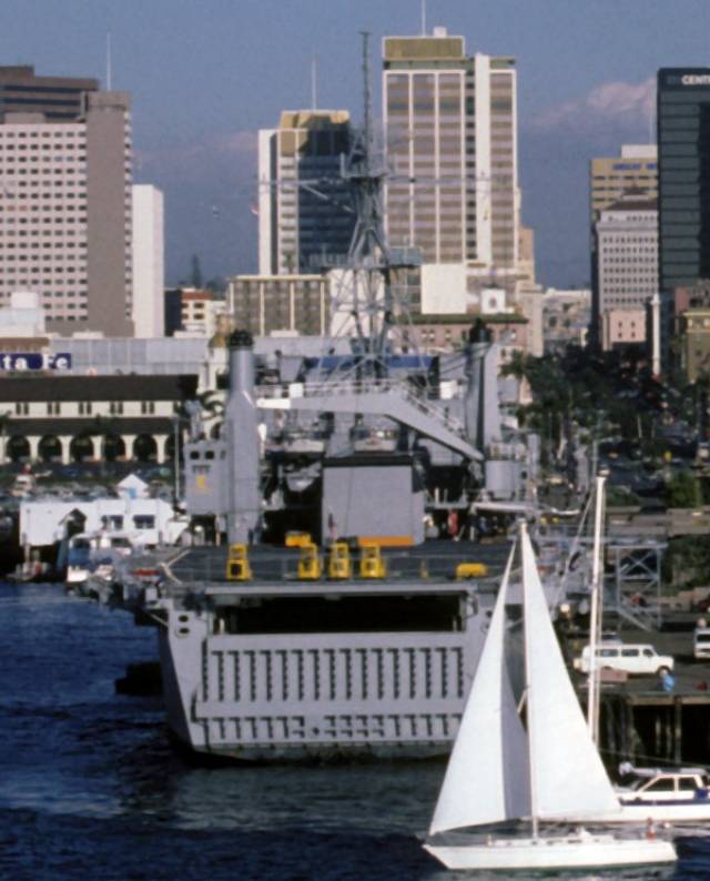 LPD-7 USS Cleveland San Diego 1987