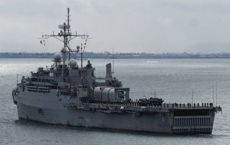 LPD-8 USS Dubuque