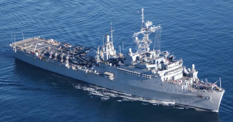 LPD-8 USS Dubuque