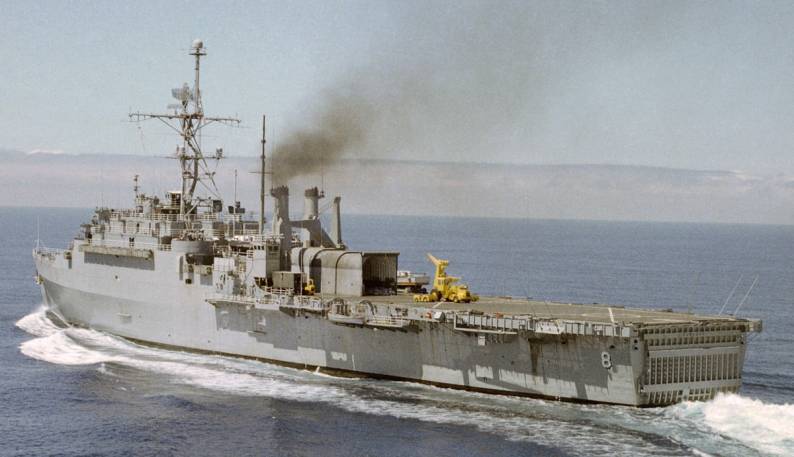 USS Dubuque LPD-8 Austin class amphibious transport dock 1976