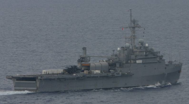 LPD-9 USS Denver talisman sabre 2009