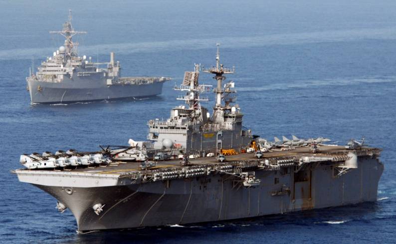LPD-9 USS Denver and LHD-6 USS Bonhomme Richard Gulf of Oman 2007