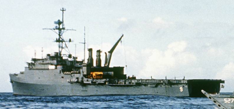 LPD-9 USS Denver Austin class 1981
