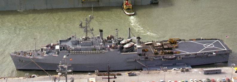 Raleigh class amphibious transport dock landing ship Vancouver LaSalle LPD