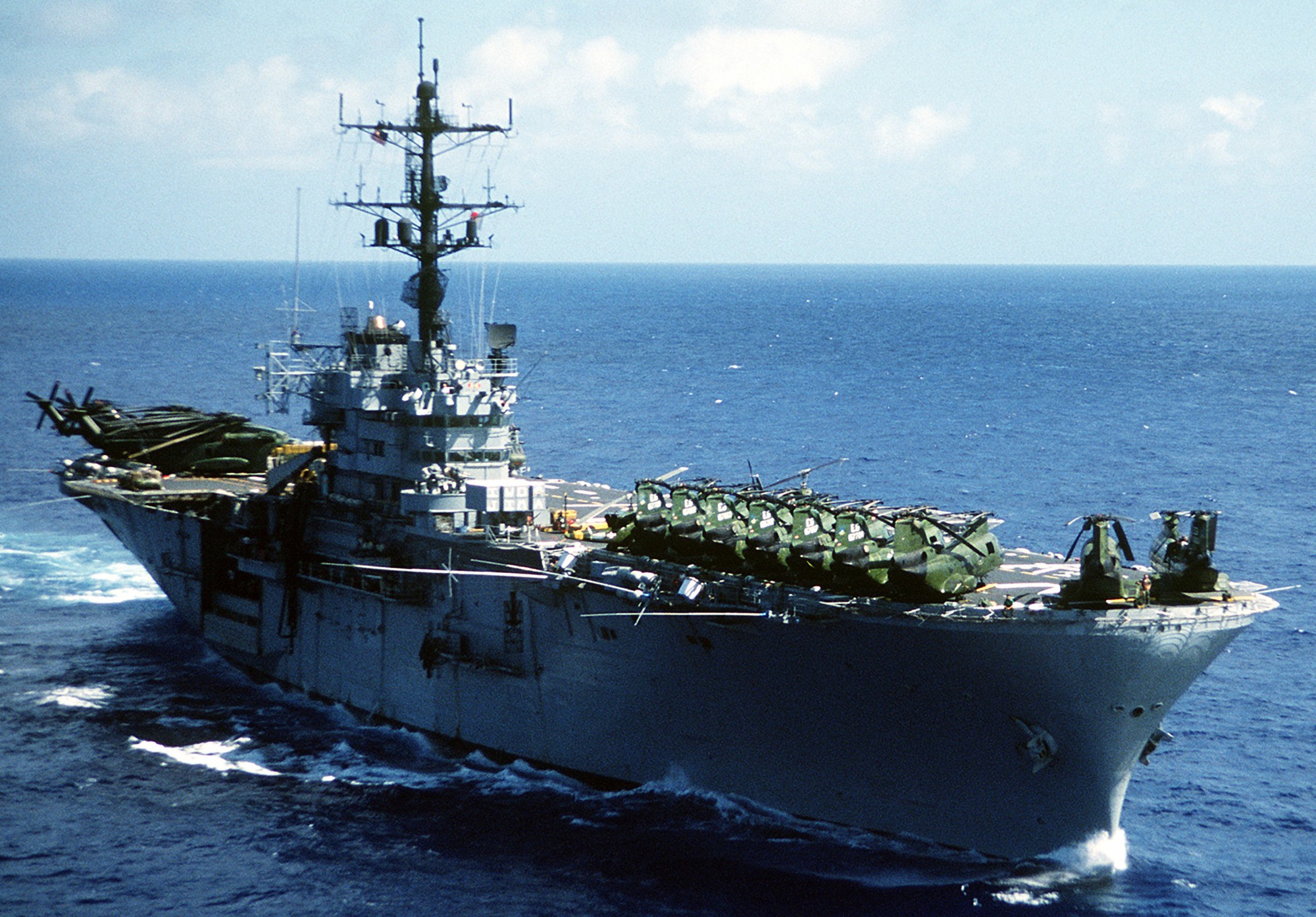 lph-2 uss iwo jima class amphibious assault ship landing platform helicopter us navy 18