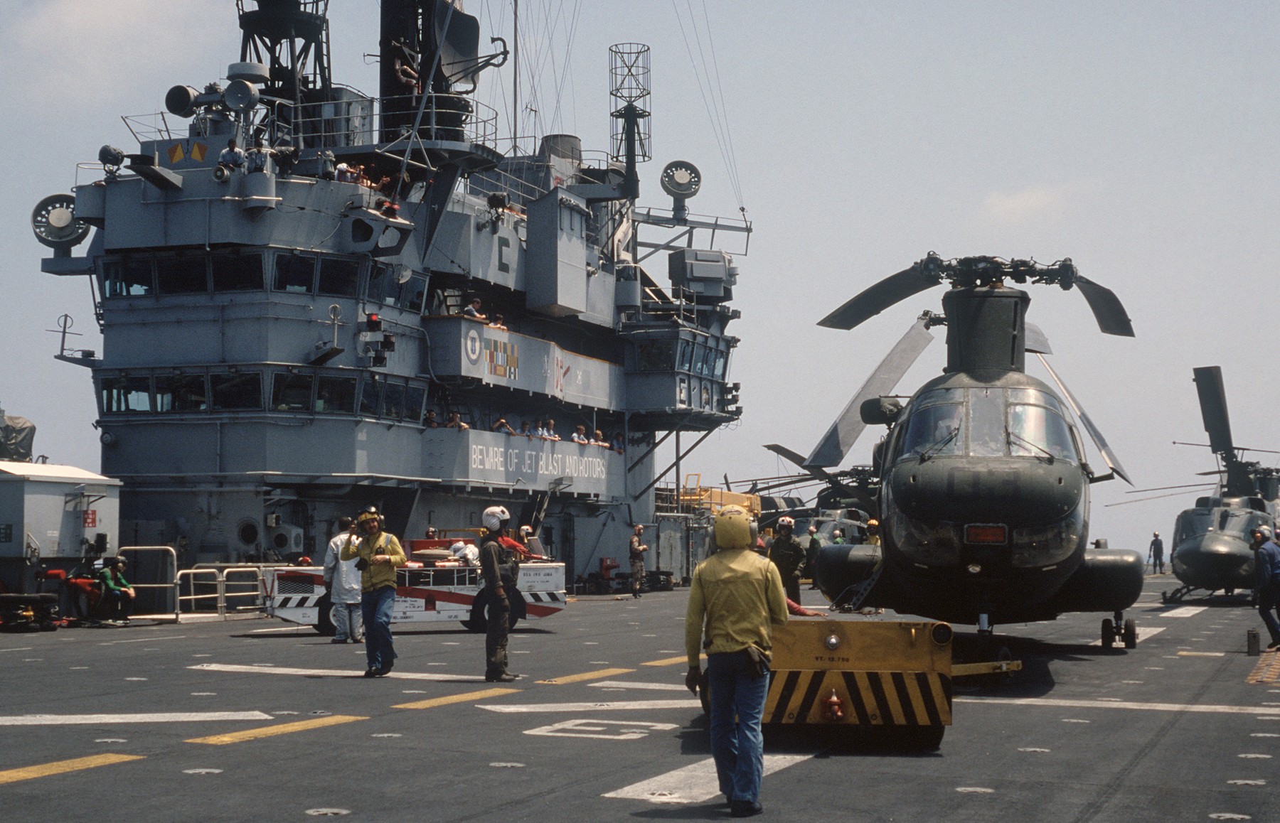 lph-2 uss iwo jima class amphibious assault ship landing platform helicopter us navy hmm-161 exercise bright star 33