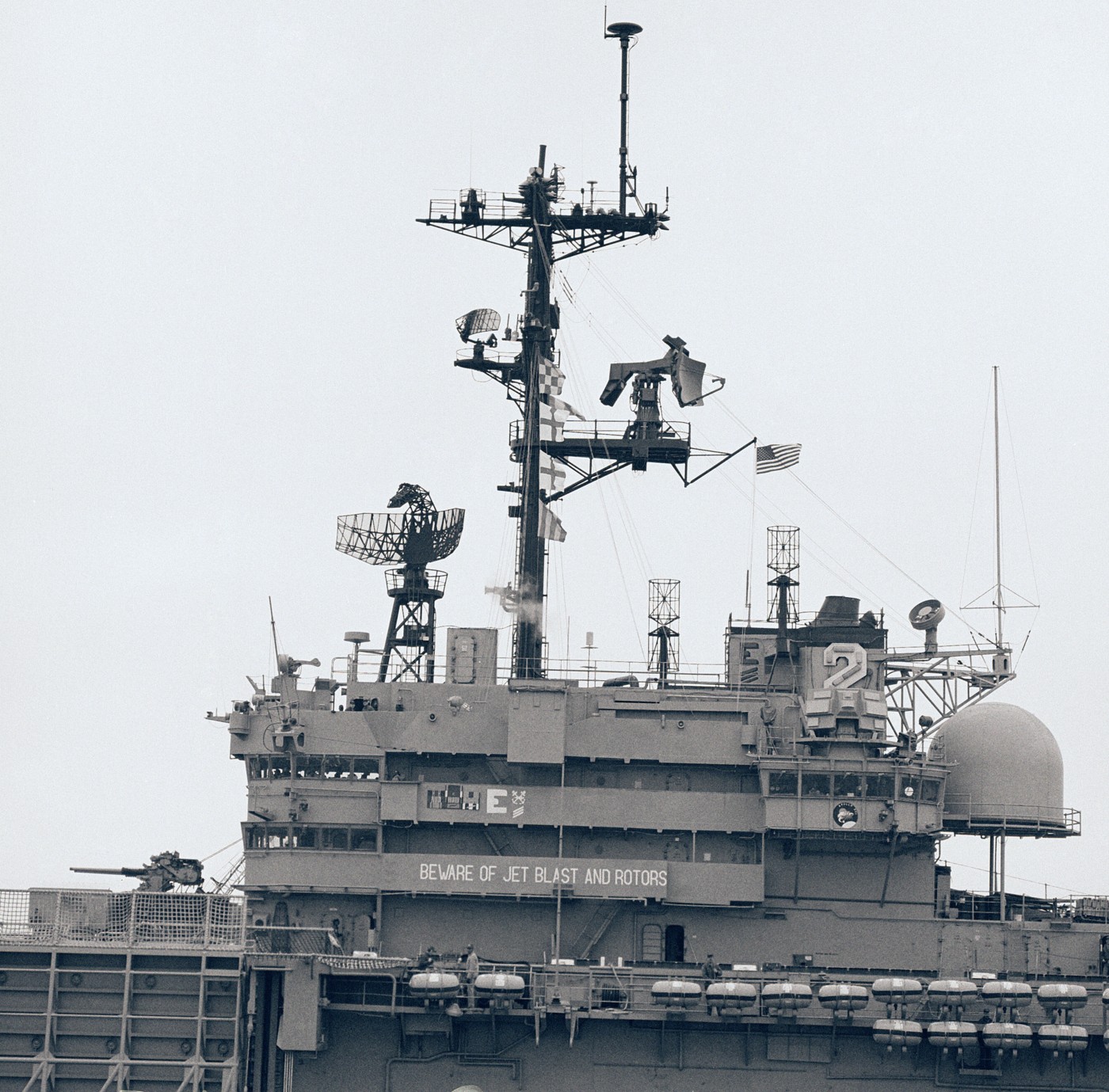 lph-2 uss iwo jima class amphibious assault ship landing platform helicopter us navy 41