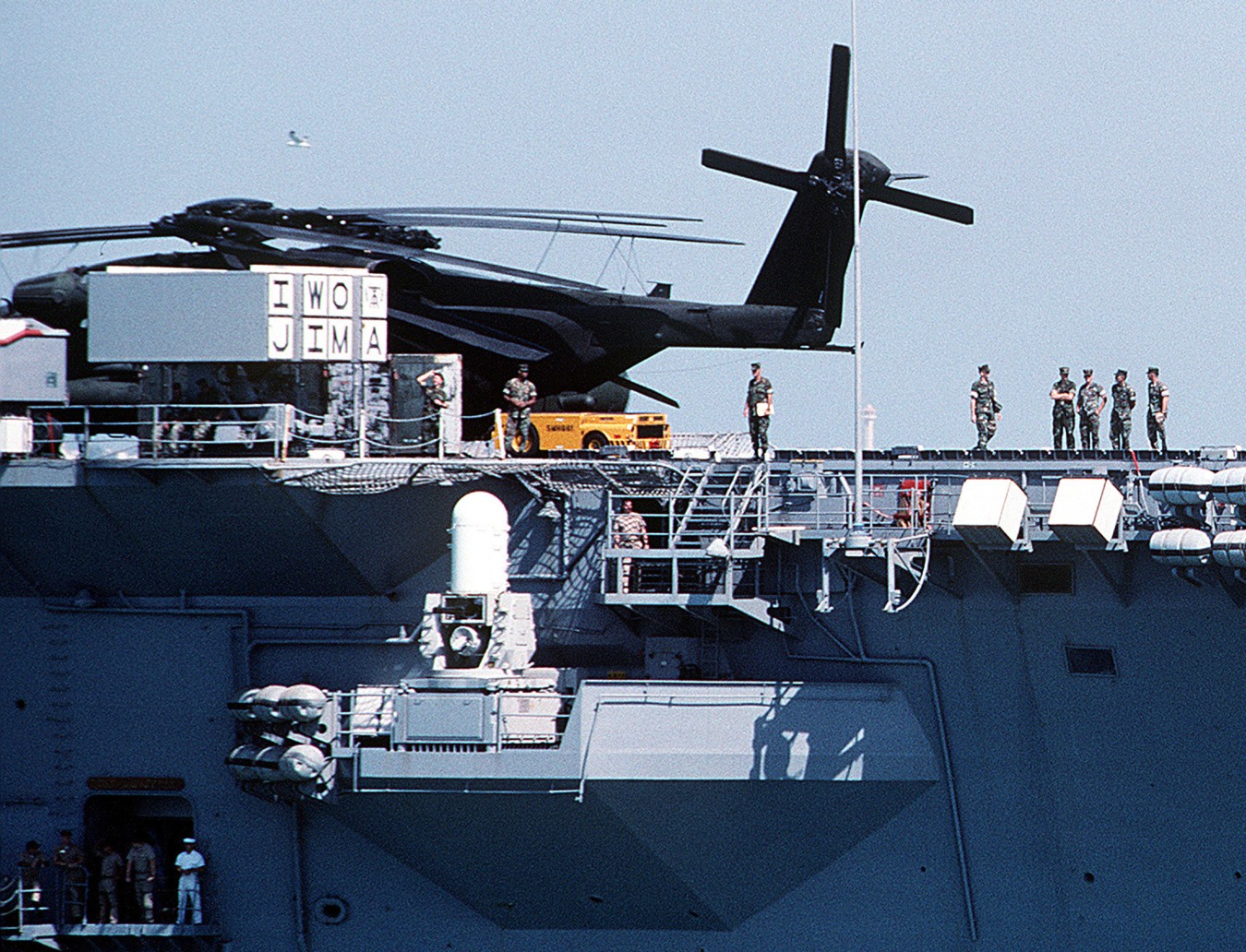 lph-2 uss iwo jima class amphibious assault ship landing platform helicopter us navy 53