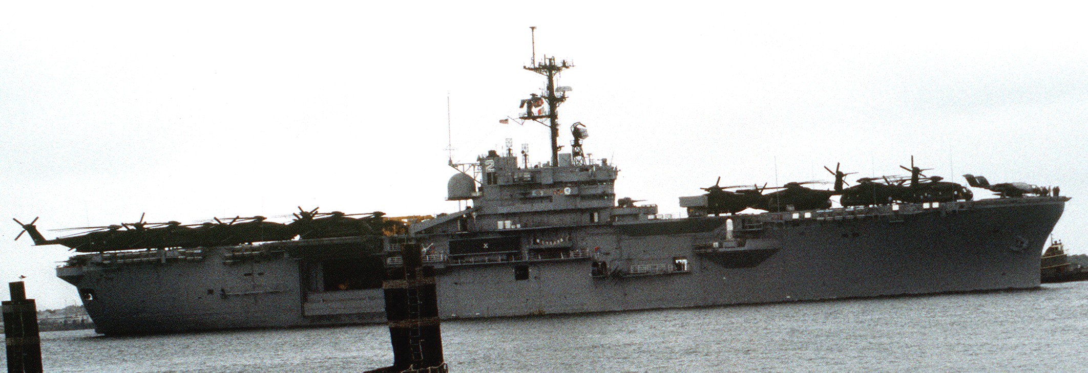 lph-2 uss iwo jima class amphibious assault ship landing platform helicopter us navy 59 morehead city