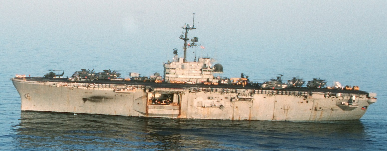 lph-3 uss okinawa iwo jima class amphibious assault ship landing platform helicopter us navy 11 hm-14 rh-53d sea stallion persian gulf