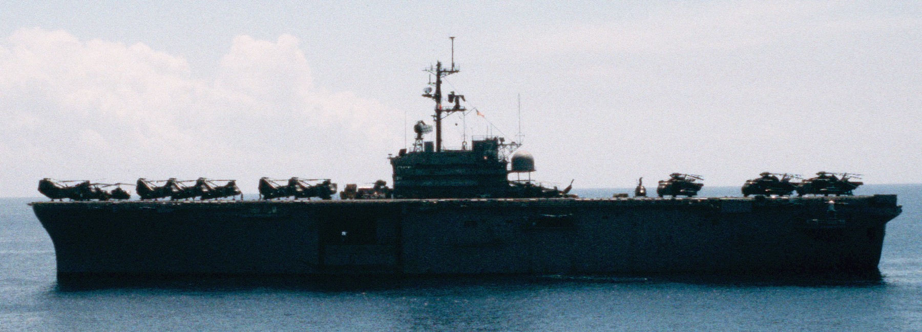 lph-7 uss guadalcanal iwo jima class amphibious assault ship landing platform helicopter us navy 56 exercise ocean venture puerto rico