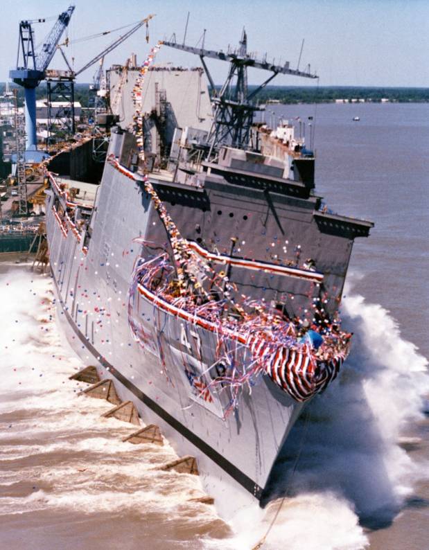 lsd 47 uss rushmore launching may 1989