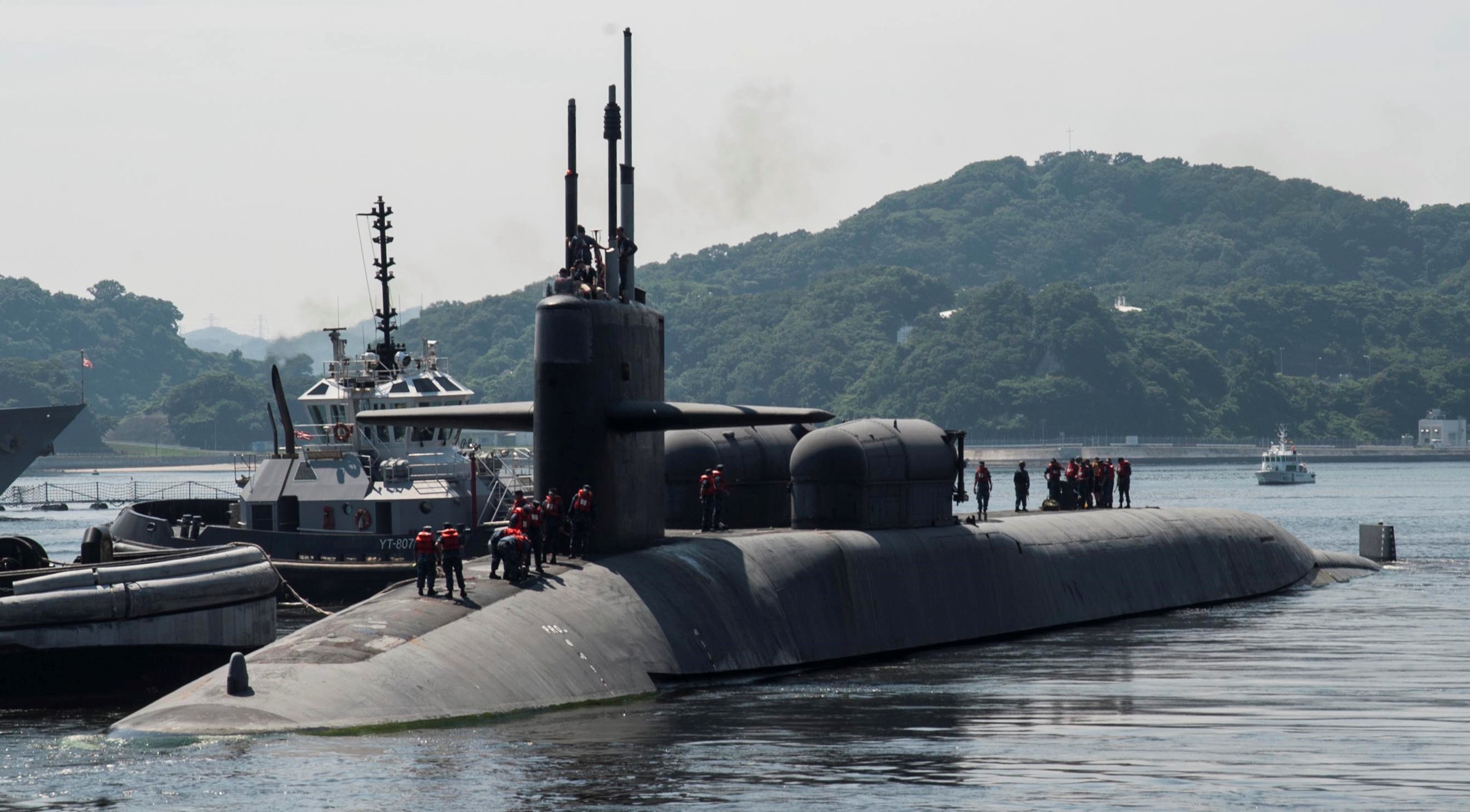 USS Ohio SSGN SSBN 726 class guided missile submarine US Navy