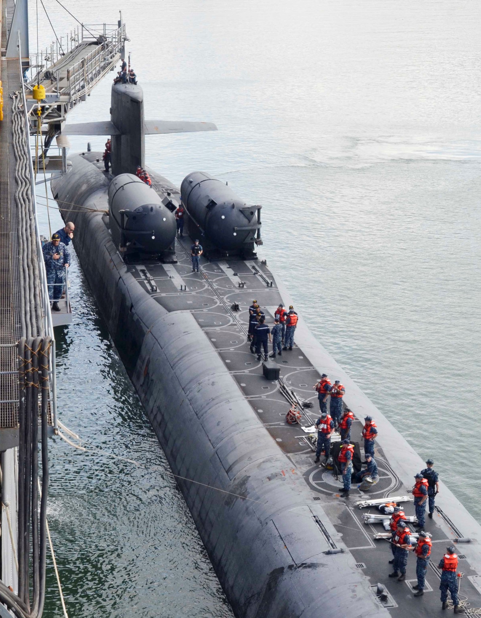 ssgn-726 uss ohio guided missile submarine us navy 2015 22