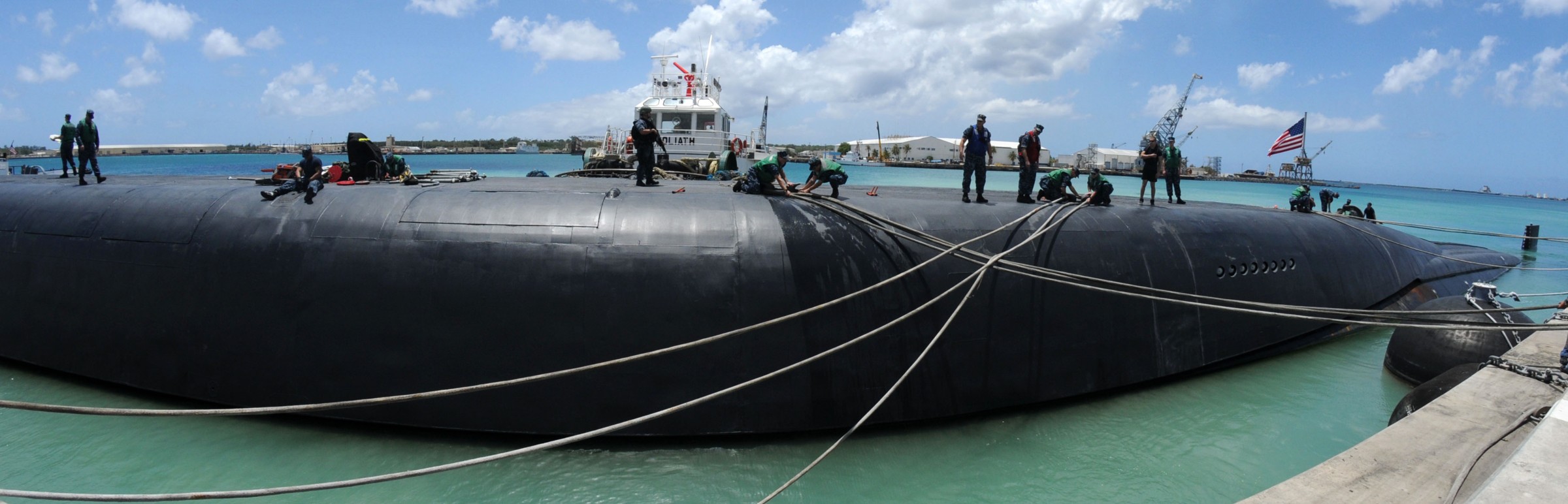 ssgn-726 uss ohio guided missile submarine us navy 2013 24 polaris point guam