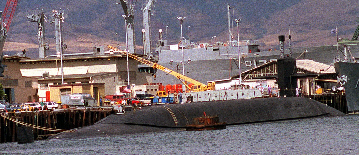 ssbn-726 uss ohio ballistic missile submarine us navy 1989 95 pearl harbor