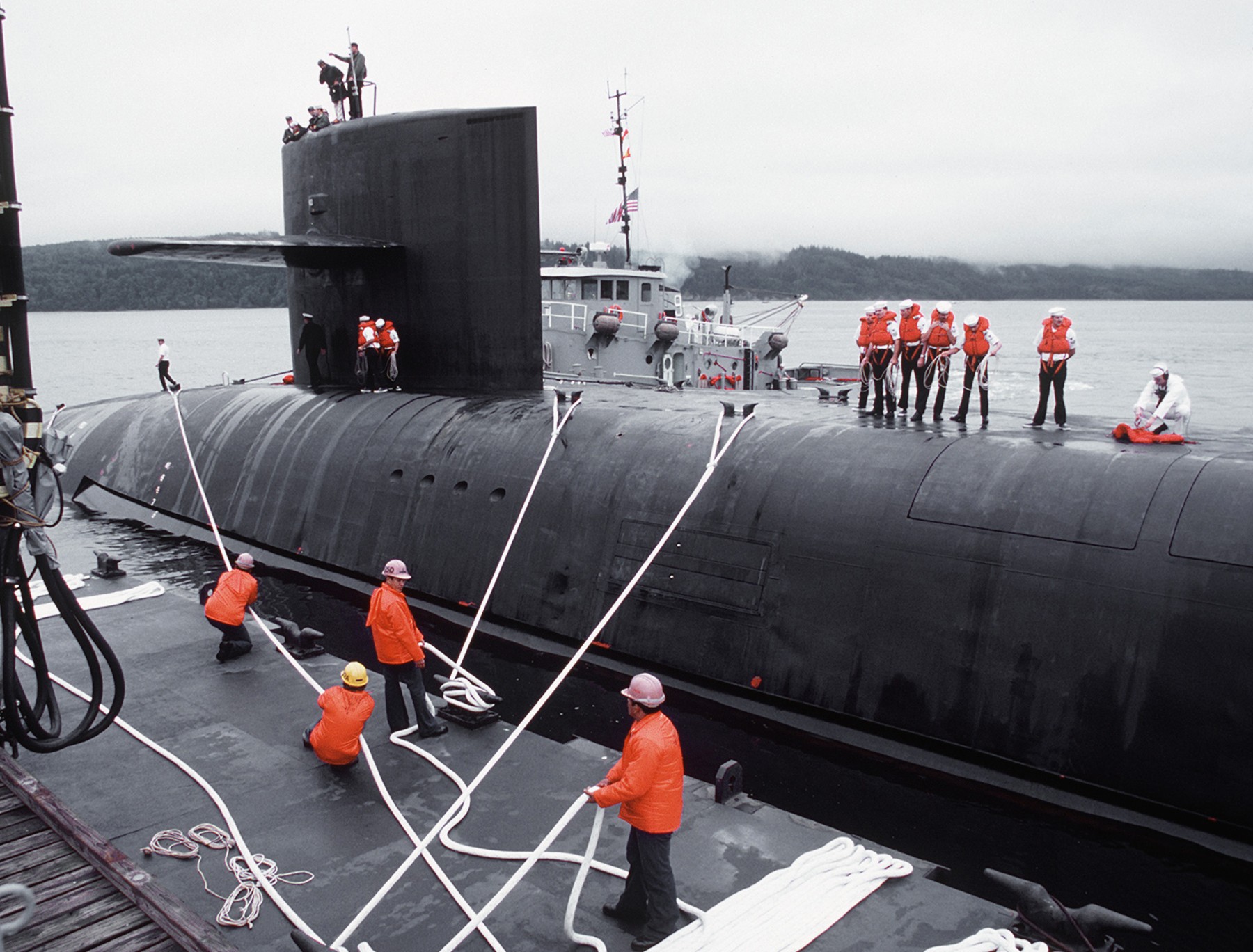 ssbn-726 uss ohio ballistic missile submarine us navy 1982 99 bangor washington