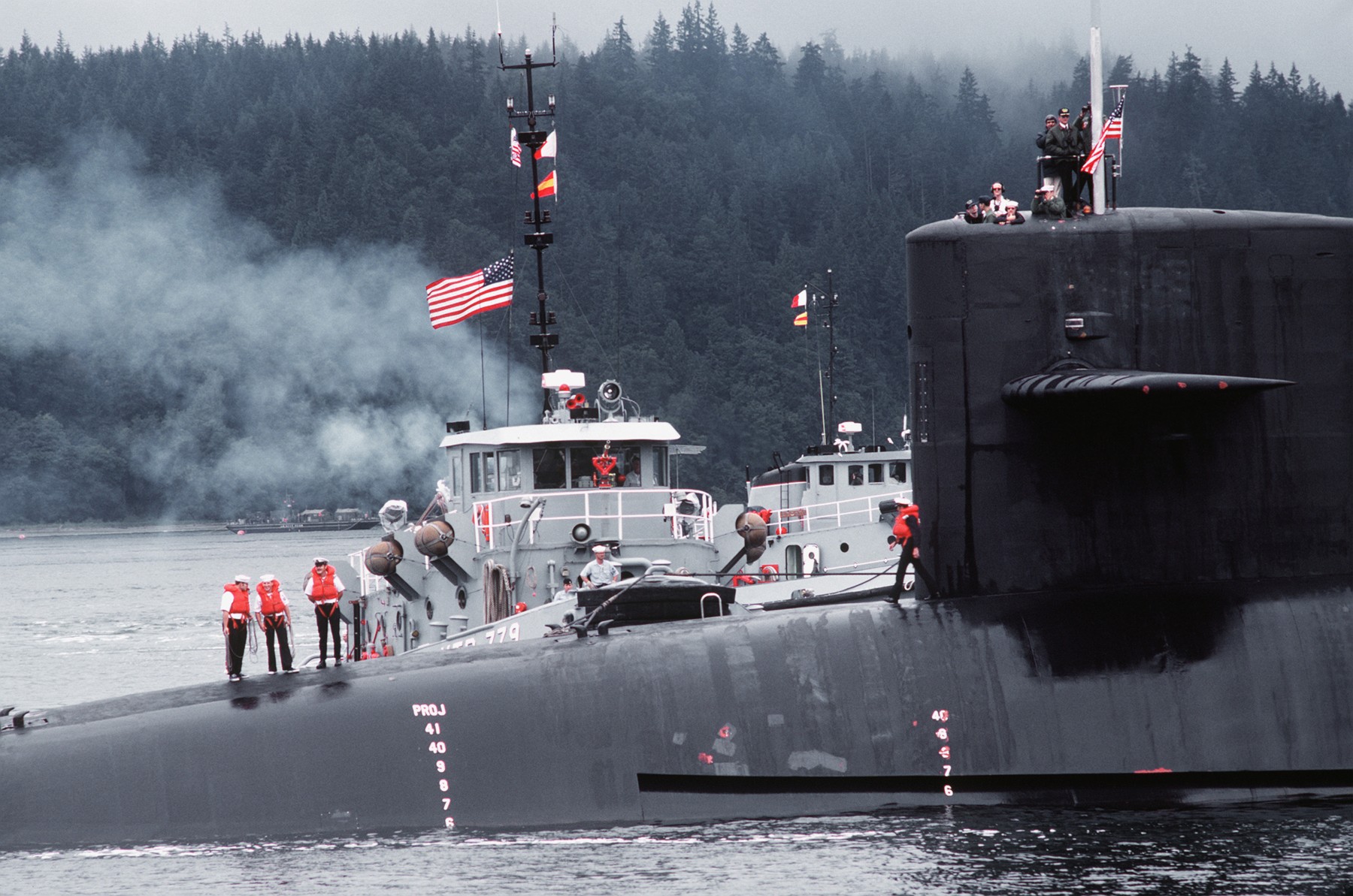 ssbn-726 uss ohio ballistic missile submarine us navy 1982 101 bangor washington
