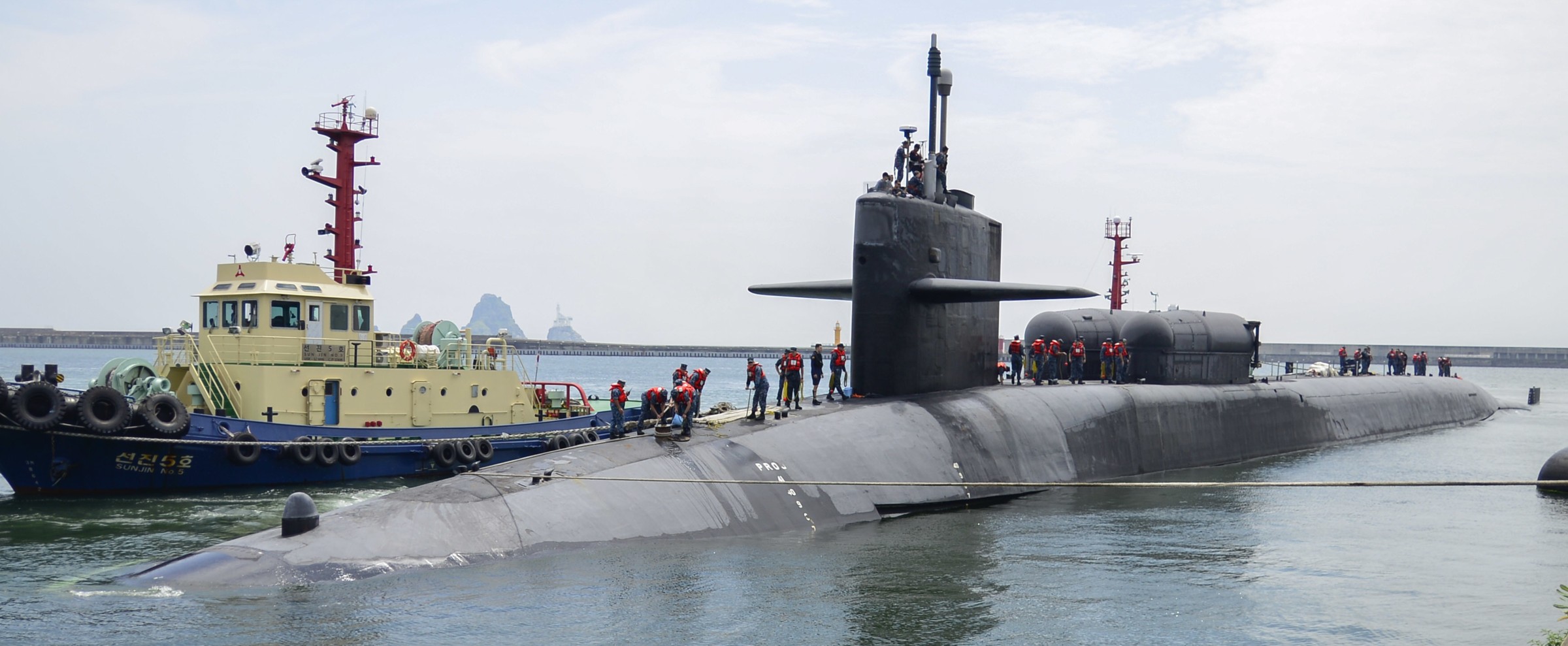 ssgn-726 uss ohio guided missile submarine us navy busan korea 2016 119