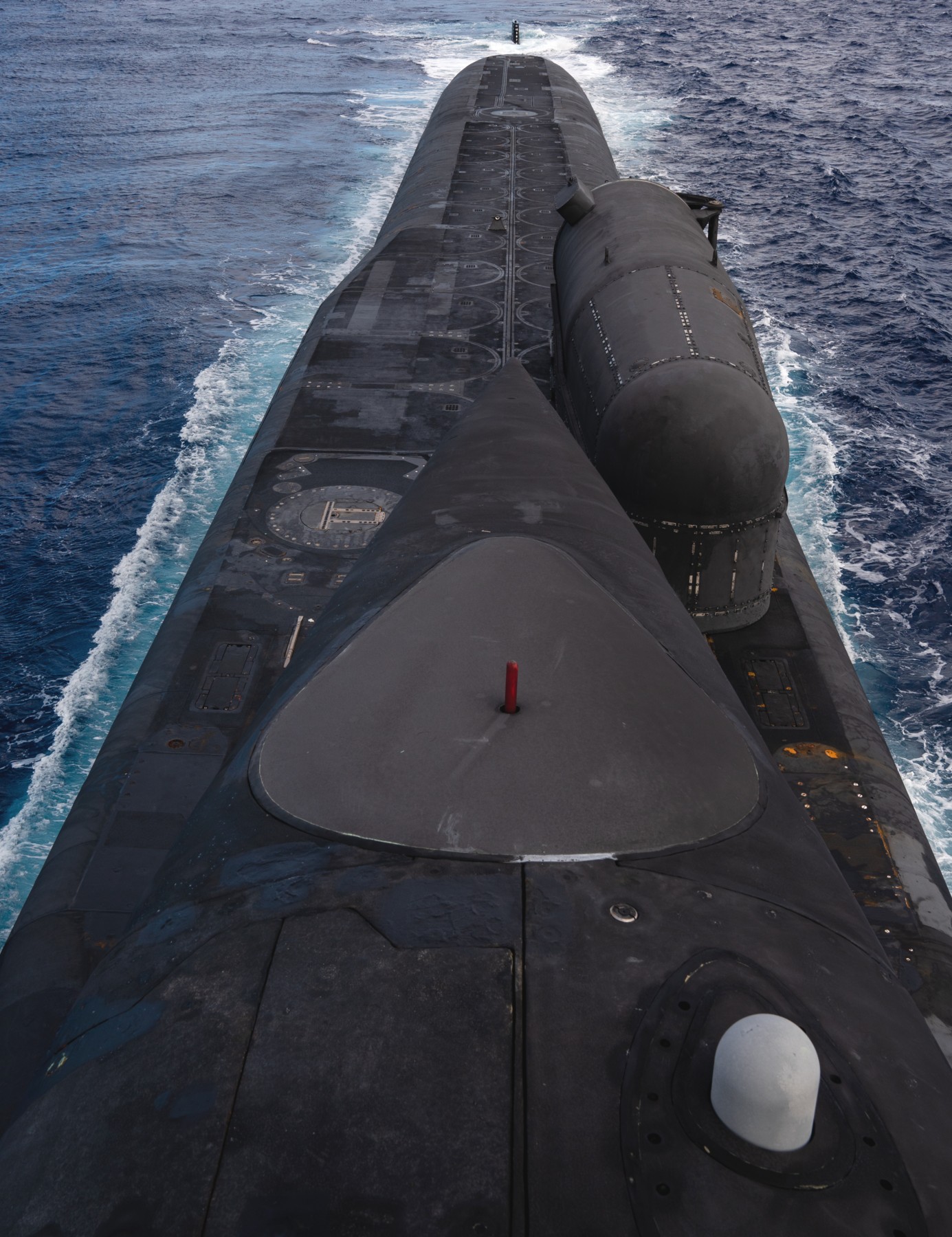 ssgn-726 uss ohio guided missile submarine us navy dry-deck shelter 122