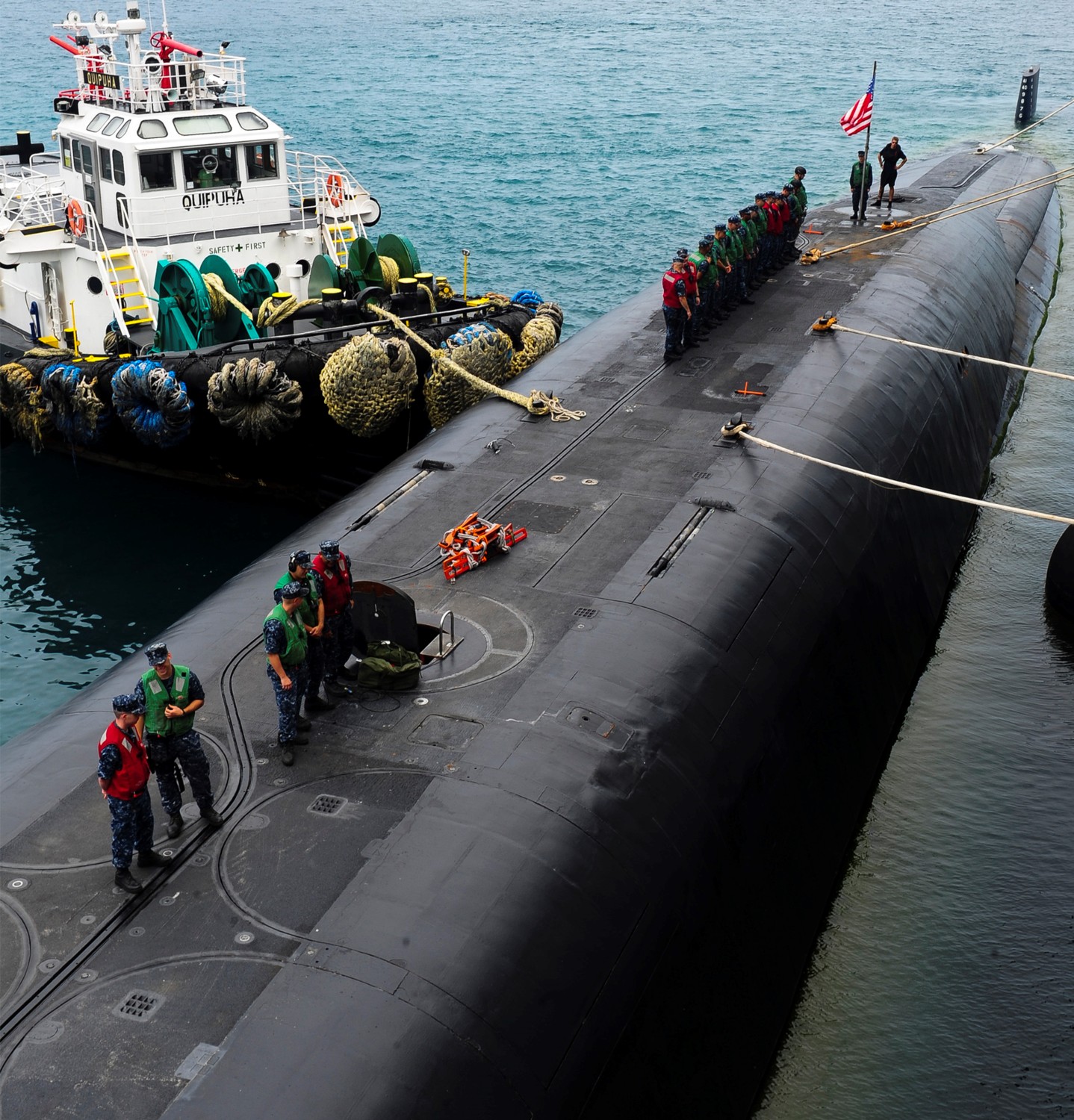 ssgn-727 uss michigan guided missile submarine 2012 13 polaris point guam