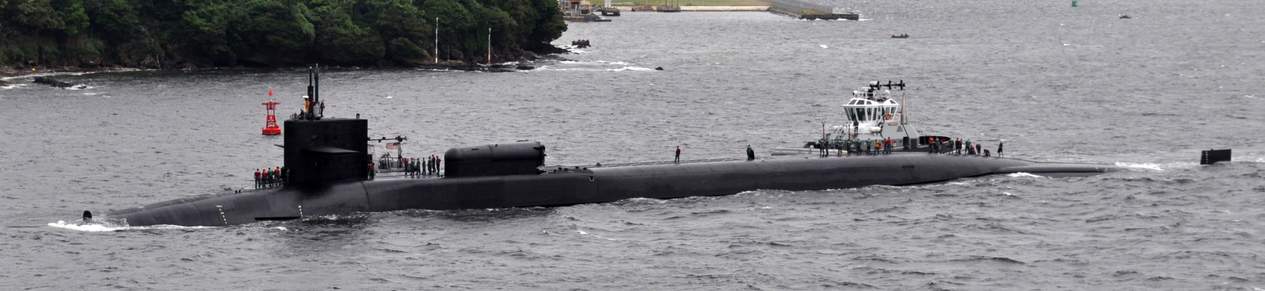 ssgn-727 uss michigan guided missile submarine 2012 17 yokosuka japan