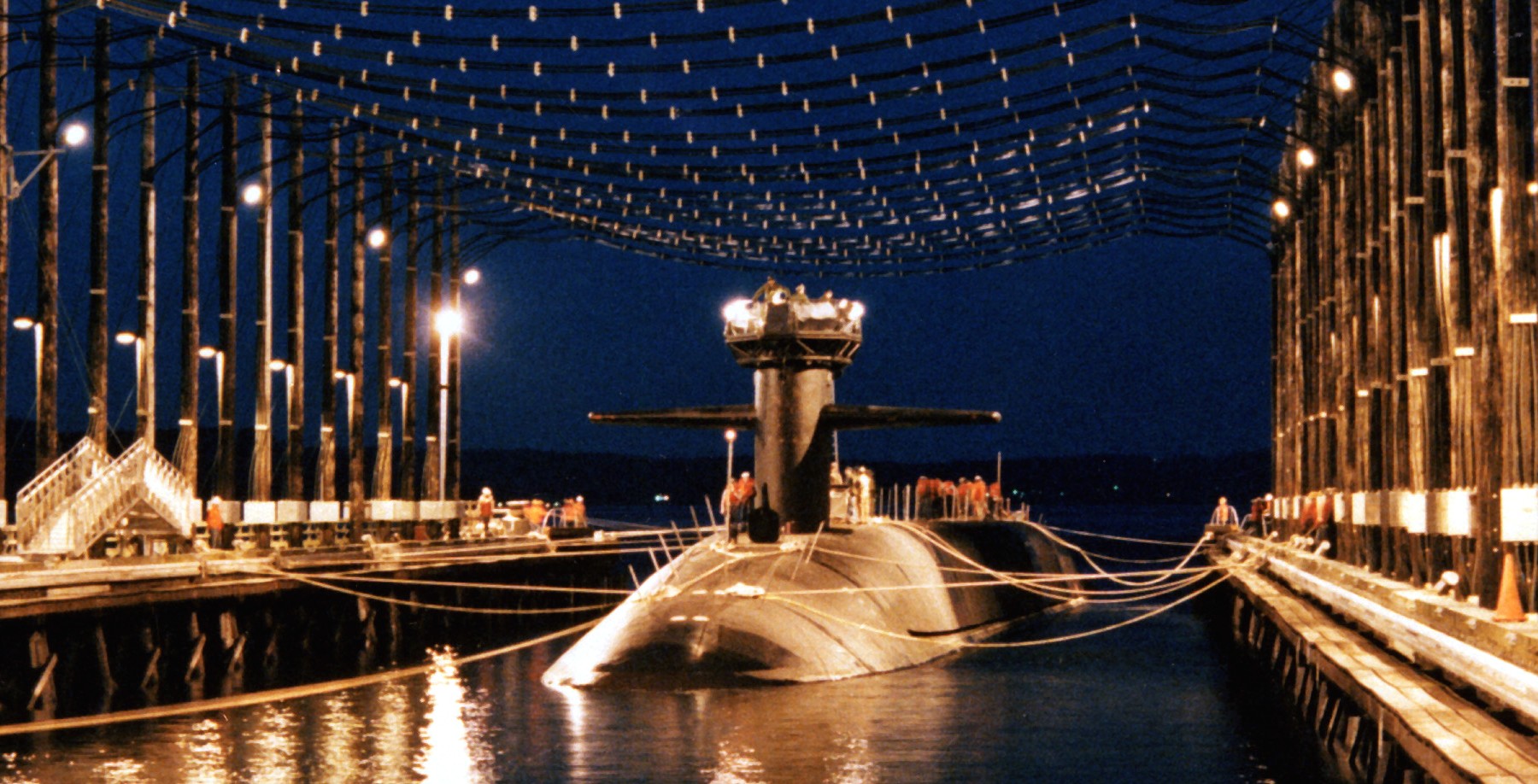 ssbn-727 uss michigan ballistic missile submarine magnetic silencing facility bangor 1983