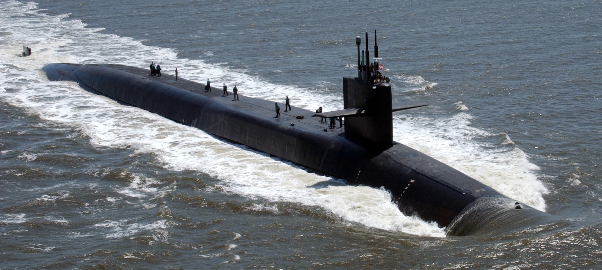 ssgn-728 uss florida guided missile submarine us navy 2006 41