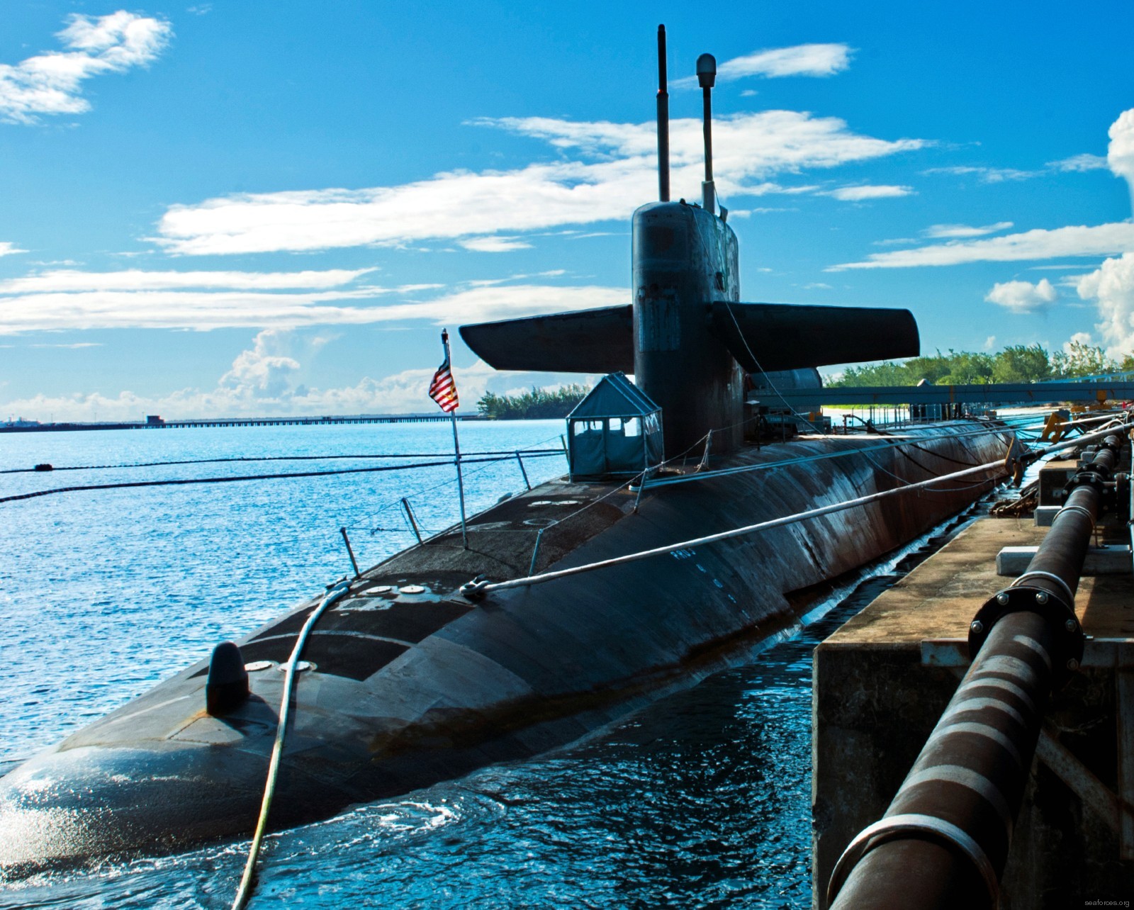 ssgn-729 uss georgia guided missile submarine 2014 07 diego garcia