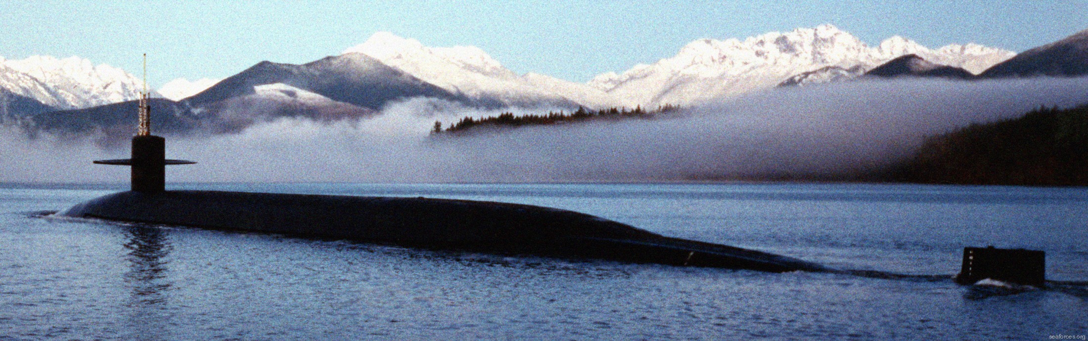 ssbn-729 uss georgia ballistic missile submarine 1997 53 hood canal washington
