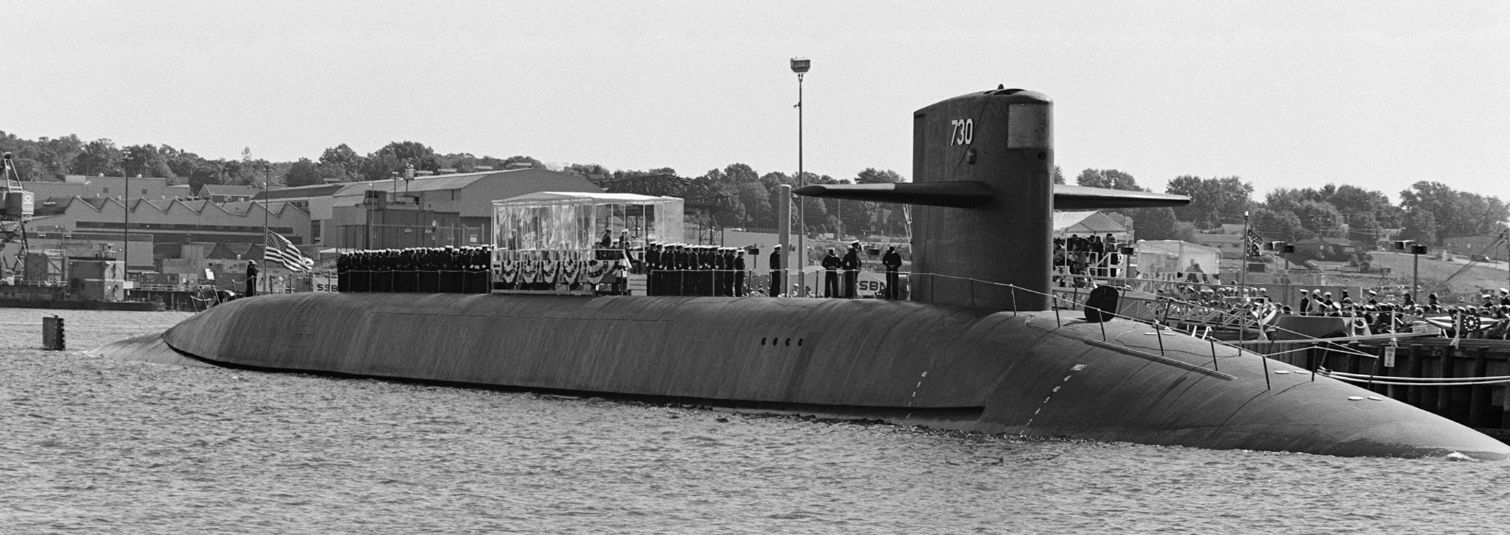 ssbn-730 uss henry m. jackson ohio class ballistic missile submarine 1984 25 commissioning ceremony groton connecticut