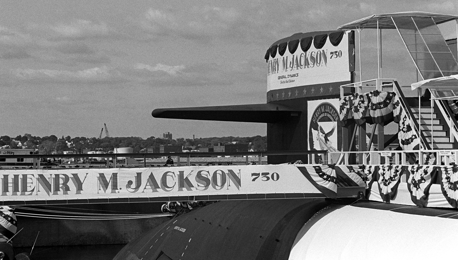 ssbn-730 uss henry m. jackson ohio class ballistic missile submarine 1984 30 commissioning ceremony groton connecticut