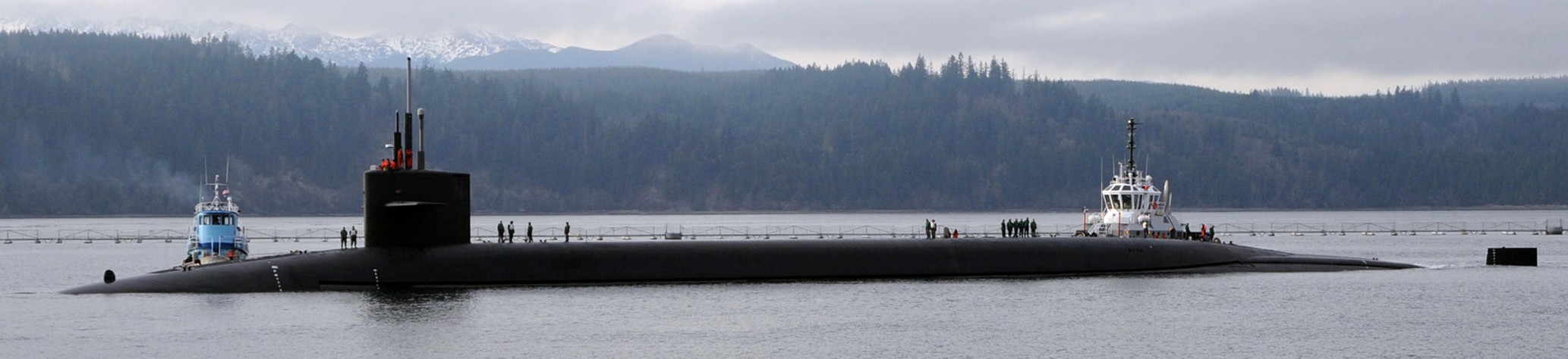 ssbn-731 uss alabama ohio class ballistic missile submarine 2011 20 naval base kitsap bangor bremerton