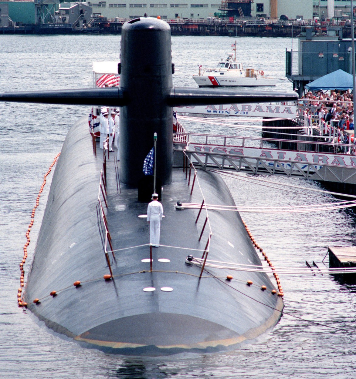 ssbn-731 uss alabama ohio class ballistic missile submarine 1985 27 commissioning ceremony groton connecticut
