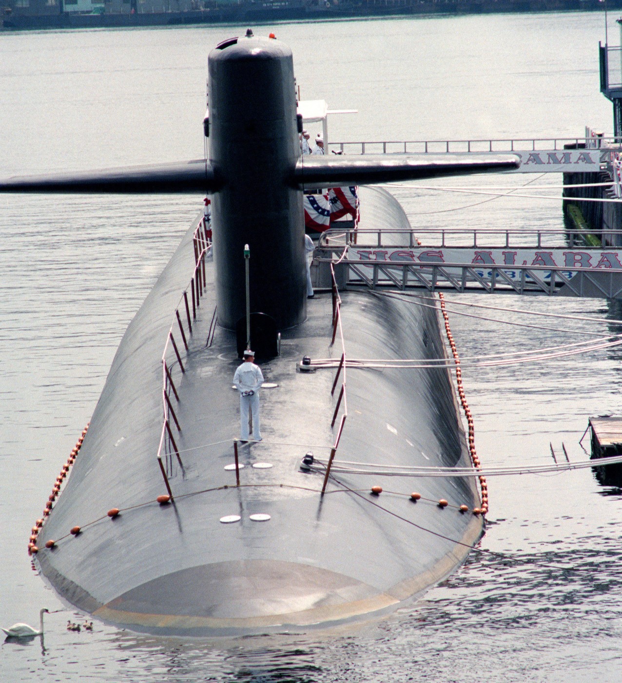 ssbn-731 uss alabama ohio class ballistic missile submarine 1985 28 commissioning ceremony groton connecticut