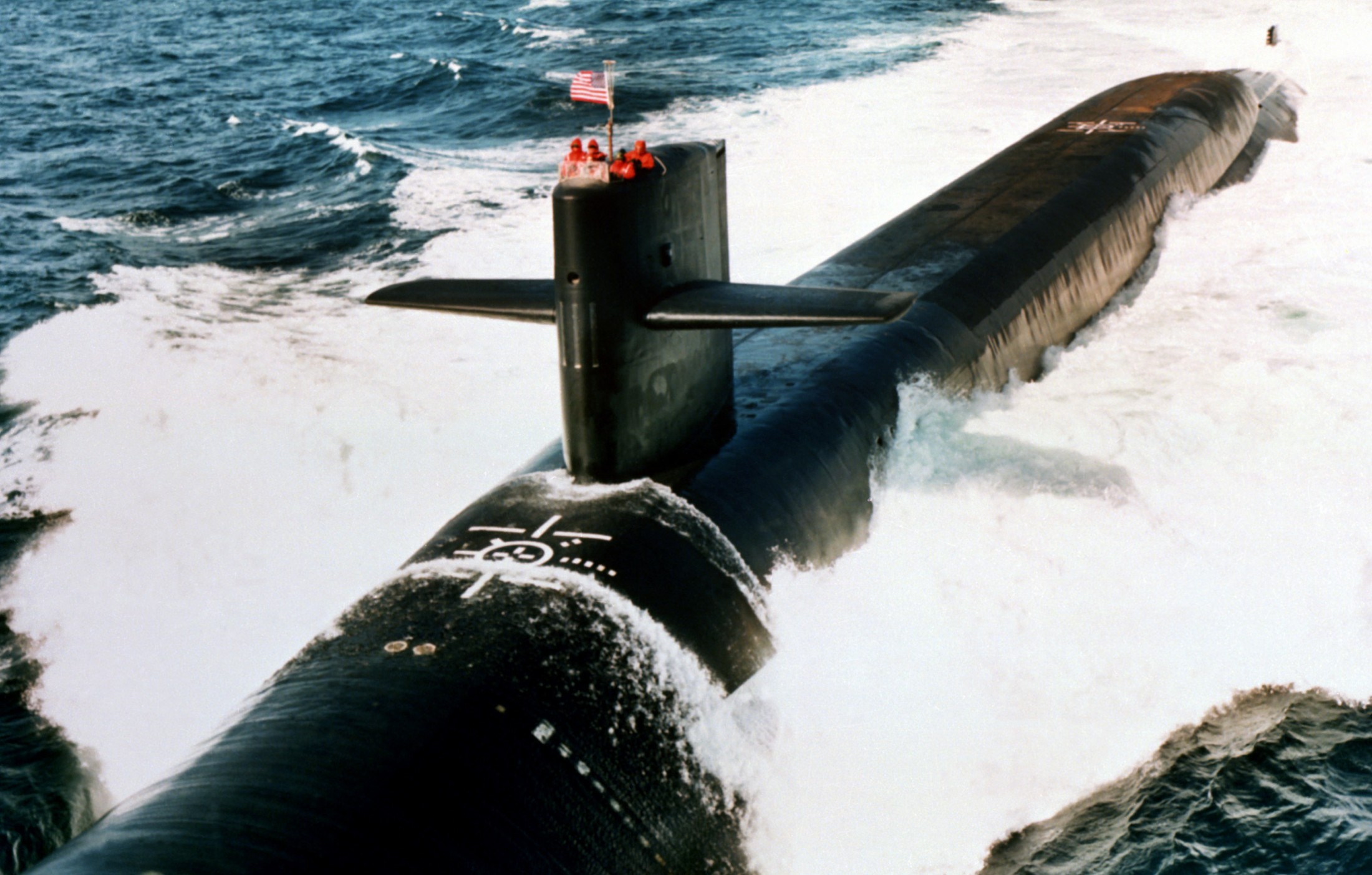 ssbn-731 uss alabama ohio class ballistic missile submarine 1985 32 trials general dynamics electric boat groton connecticut
