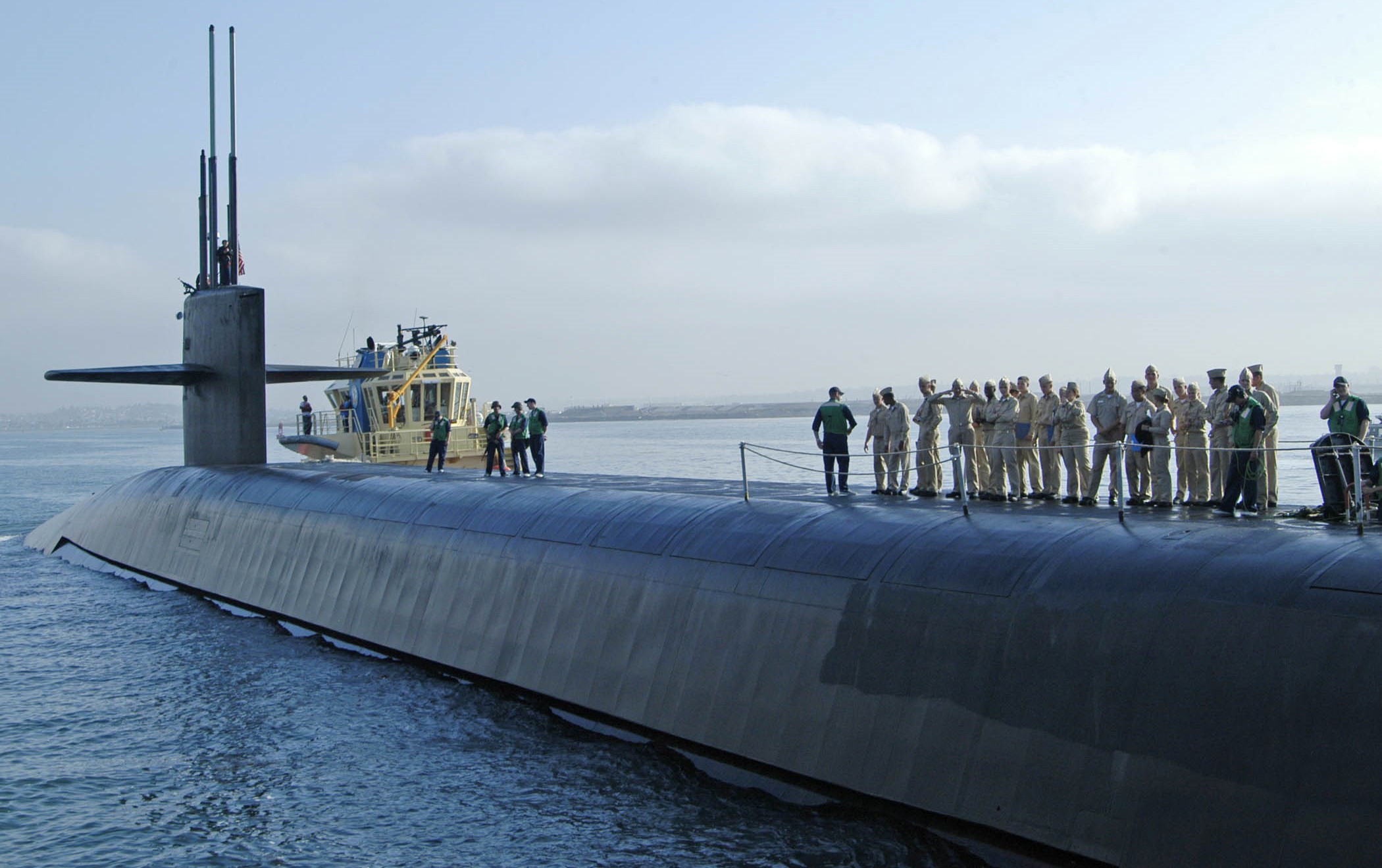 ssbn-732 uss alaska ohio class ballistic missile submarine 2006 12