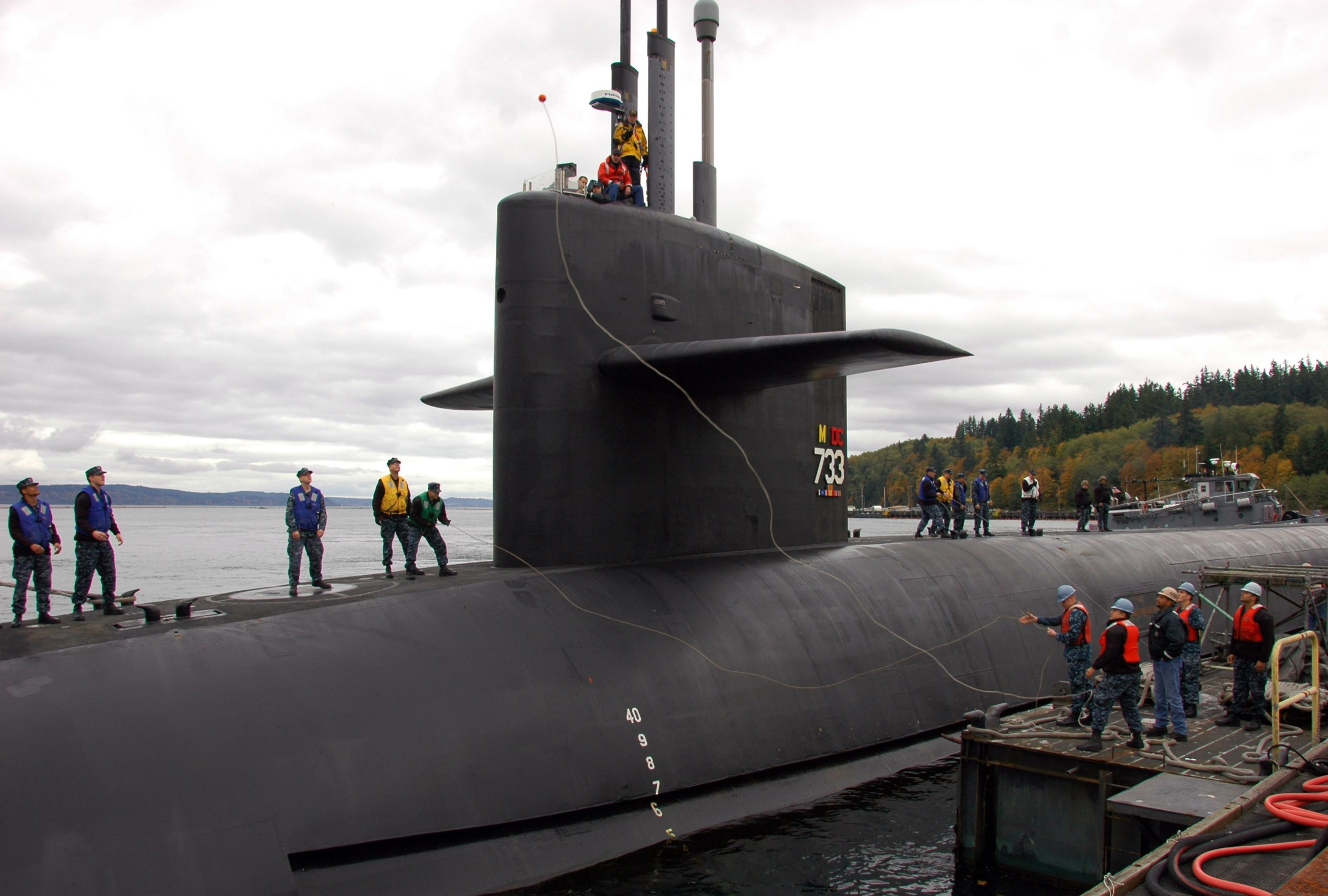 ssbn-733 uss nevada ohio class ballistic missile submarine 2012 11 naval base kitsap bangor washington