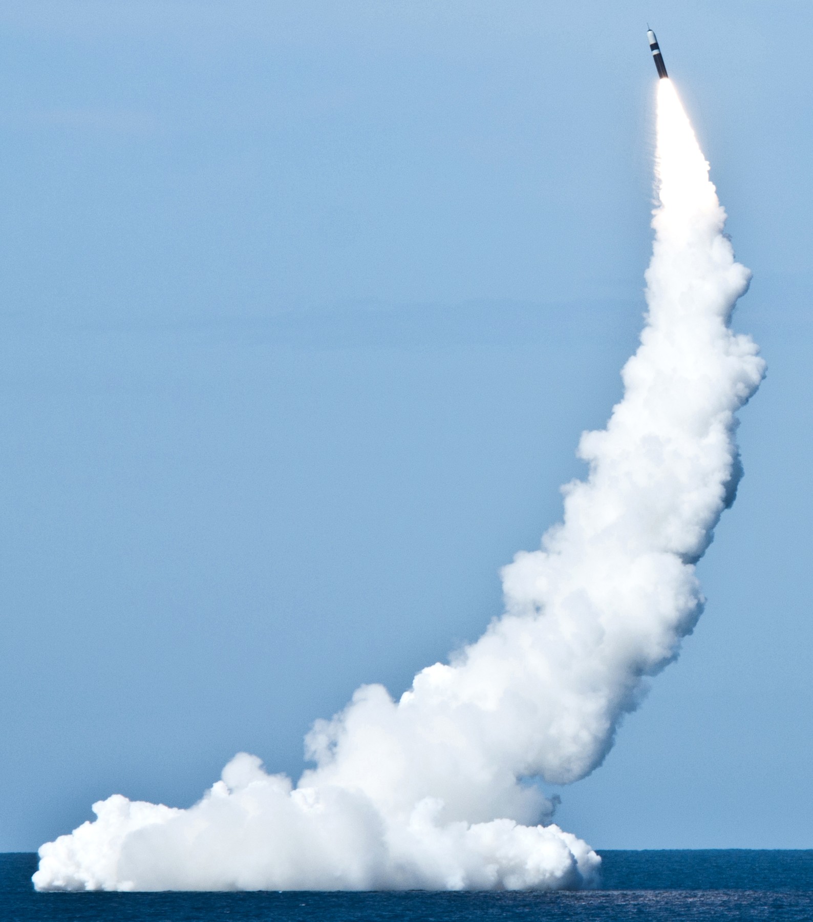 ssbn-733 uss nevada ohio class ballistic missile submarine 2011 14 ugm-133a trident ii d5 slbm missile