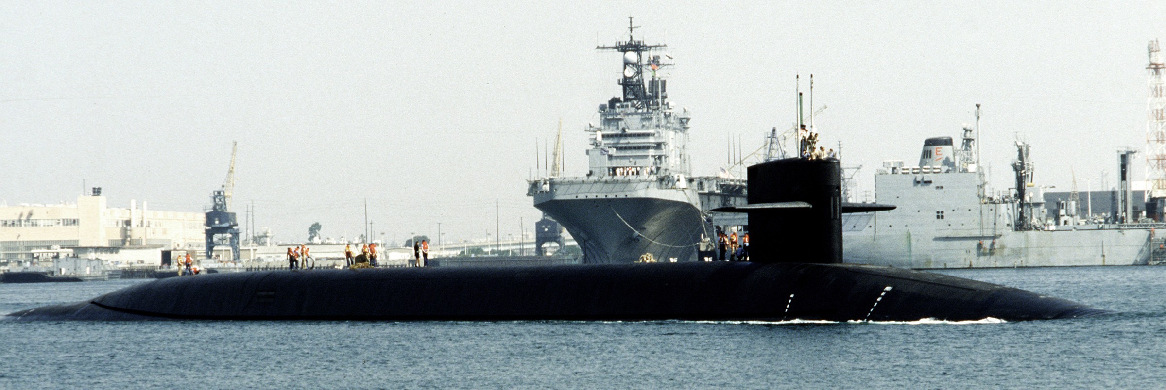 ssbn-733 uss nevada ohio class ballistic missile submarine 1990 22 long beach naval shipyard california
