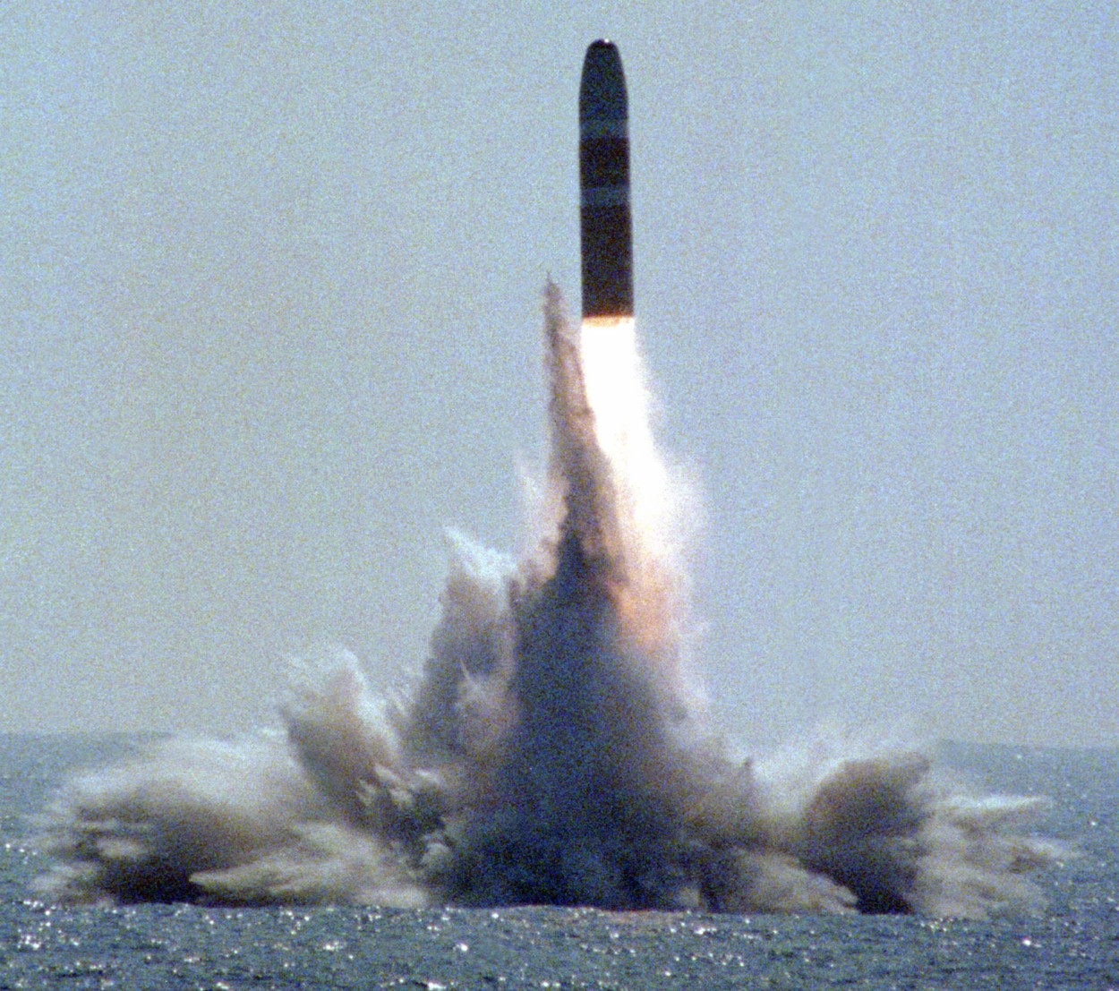 ssbn-733 uss nevada ohio class ballistic missile submarine 1986 24 ugm-96a trident 1 c4 slbm missile