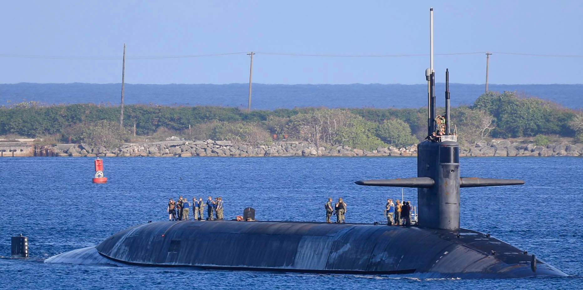 ssbn-733 uss nevada ballistic missile submarine ohio class arriving naval base guam 49