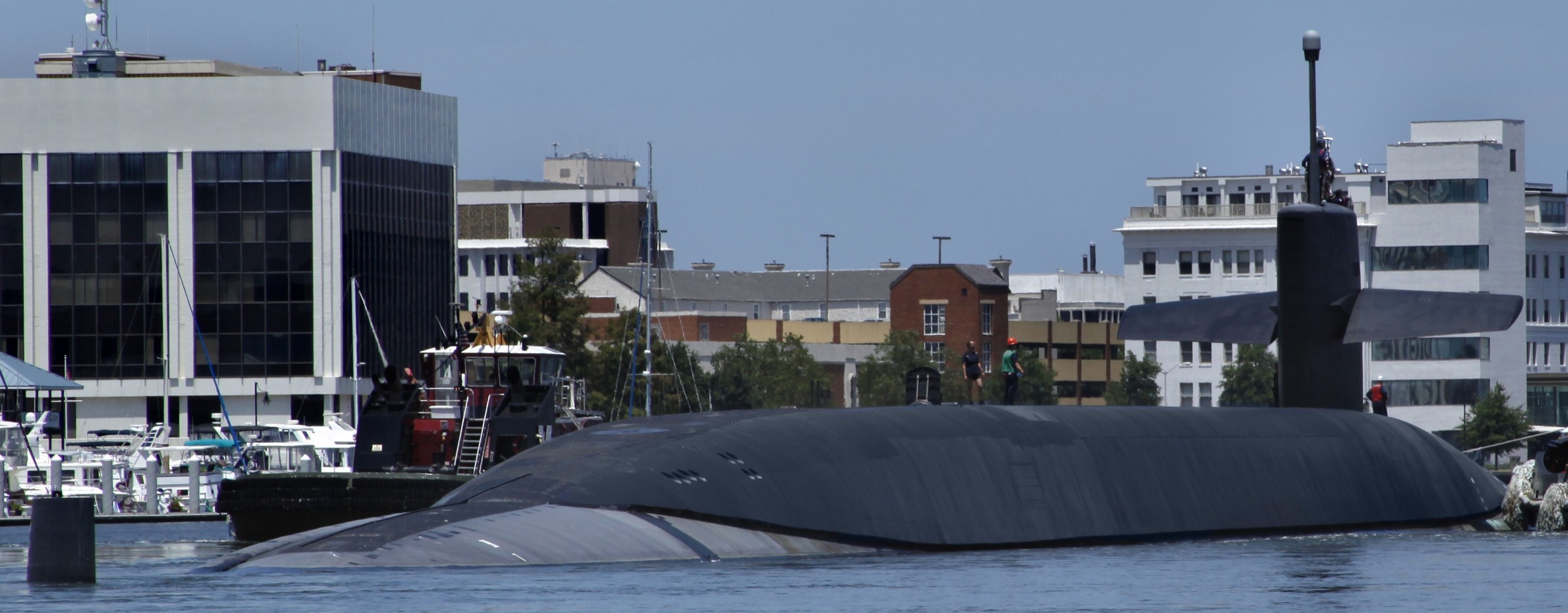 ssbn-734 uss tennessee ballistic missile submarine norfolk naval shipyard virginia 2011 15