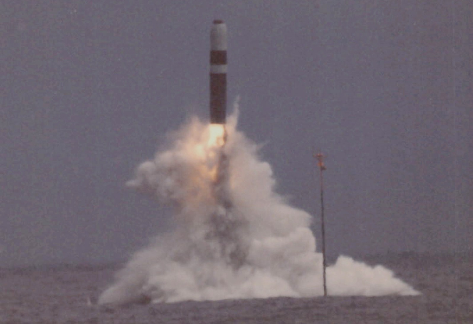 ssbn-734 uss tennessee ballistic missile submarine ohio class us navy trident d5 47